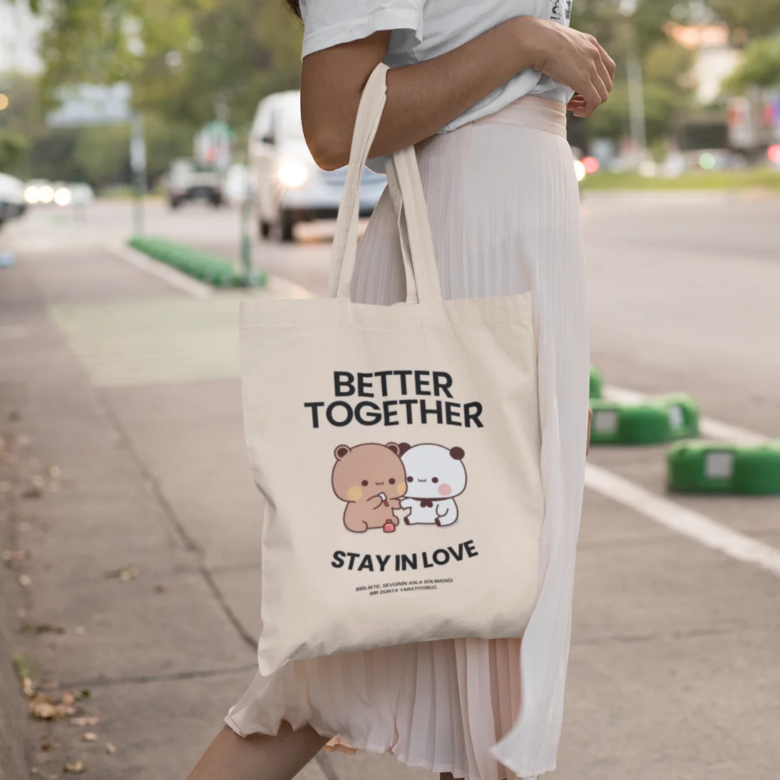 bubu-dudu-lisansli-keten-canta-2.4 Bubu Dudu "Stay In Love" Keten Çanta - Sevgi Dolu Tasarım - Görsel 1